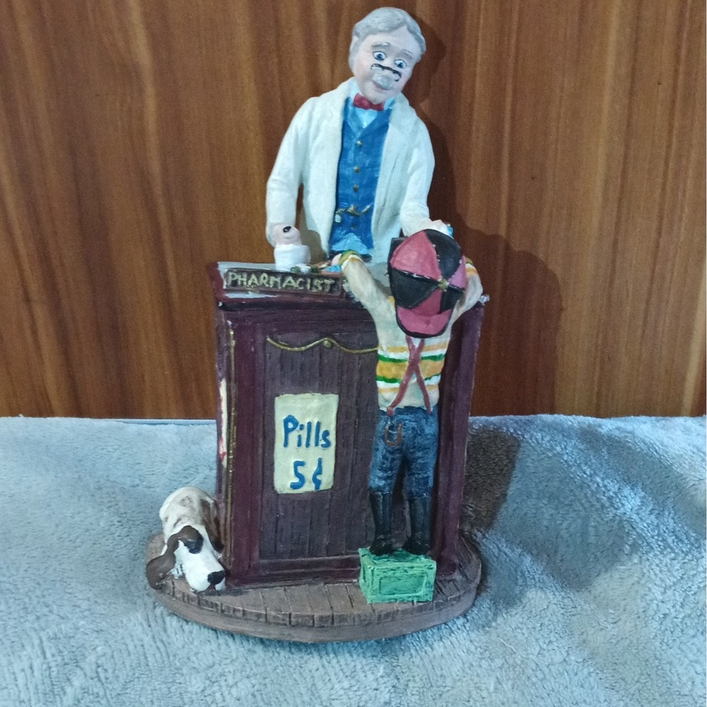 Duncan Royale The Early Americans Pharmacist Figurine 1st Edition 1993 Vintage